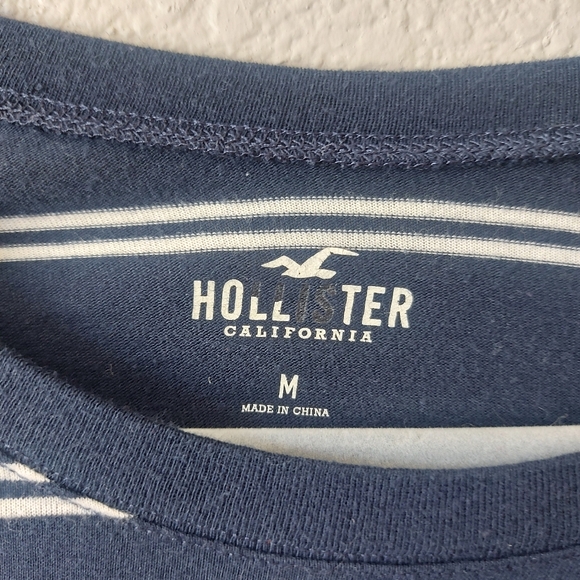 Hollister Navy and White Logo Stripe Cropped Long Sleeve Knit Top Size Medium - Picture 3 of 5